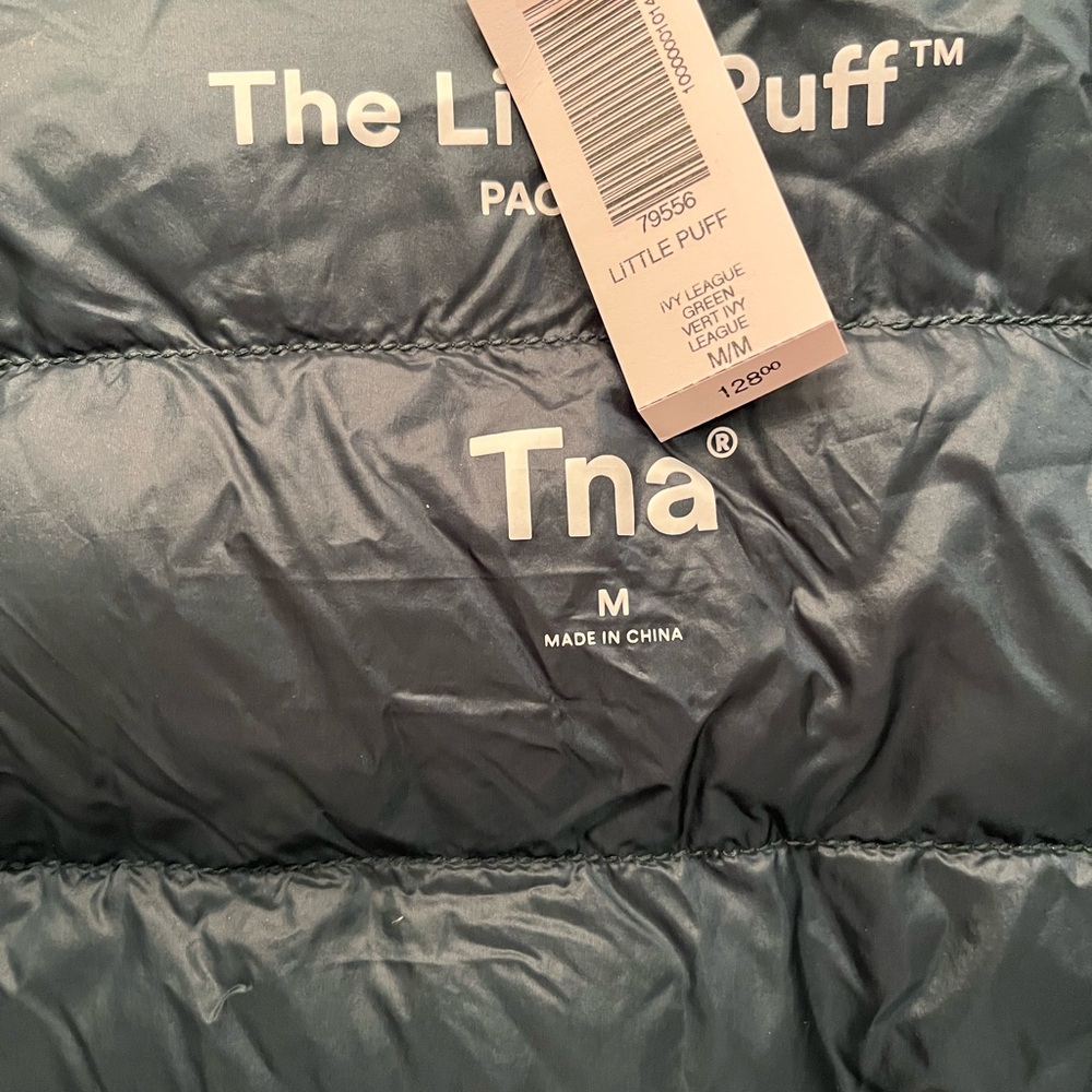 TNA Little Puffer Jacket in Dark Green